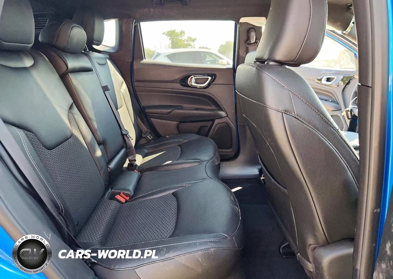2024 Jeep Compass Latitude VIN:3C4NJDBN4RT103070 - 11