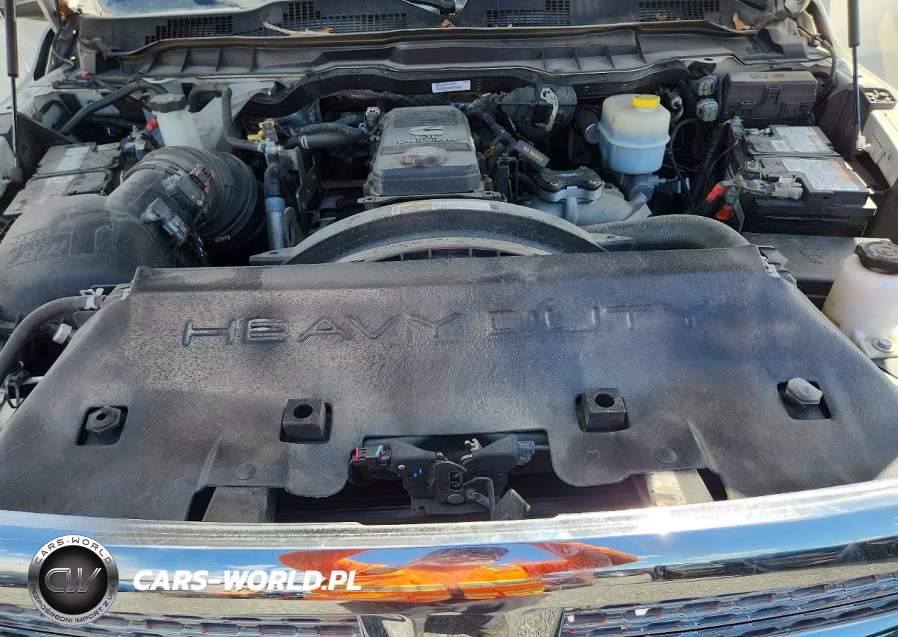 2017 Ram 2500 Laramie VIN:3C6UR5FL6HG781627 - 11