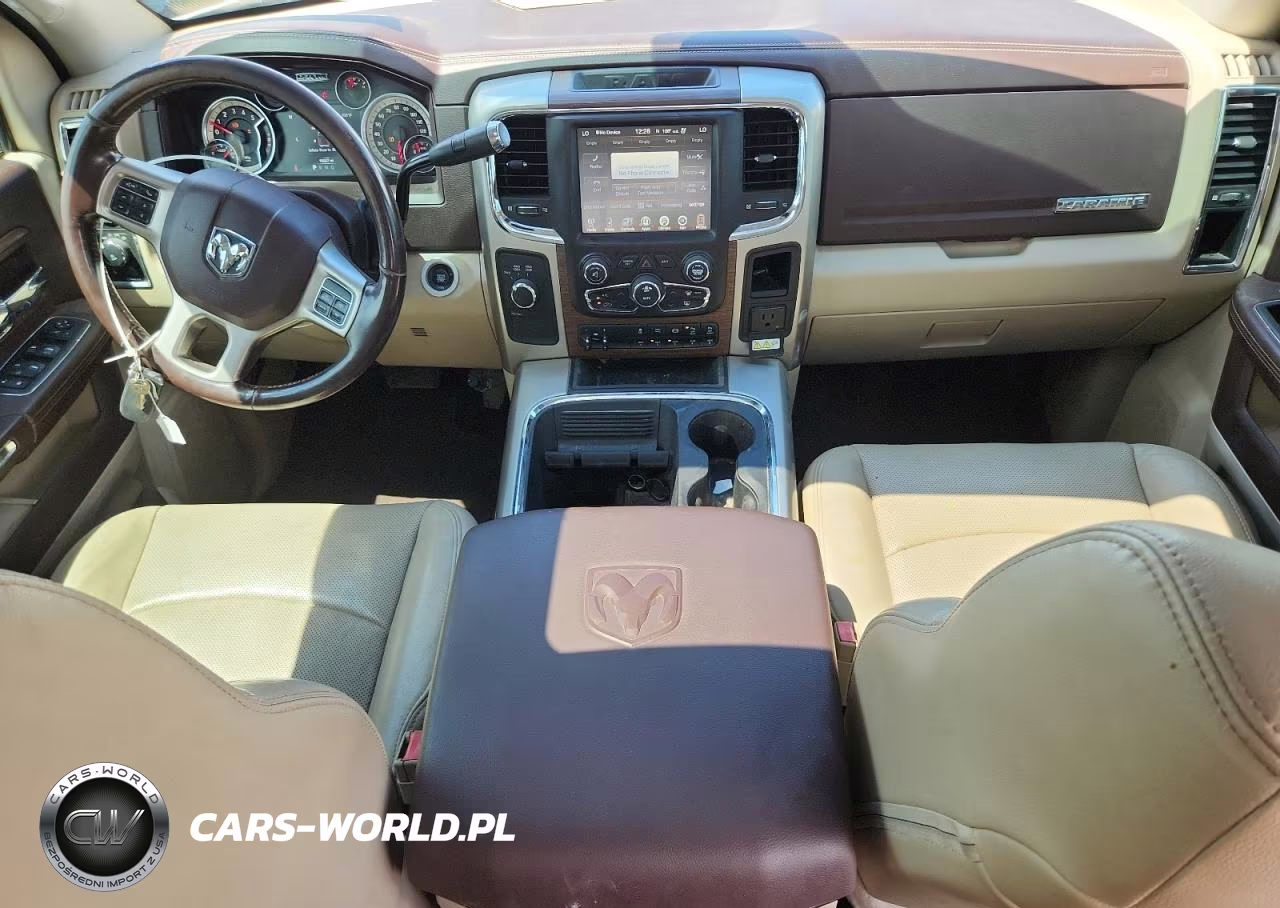 2017 Ram 2500 Laramie VIN:3C6UR5FL6HG781627 - 8