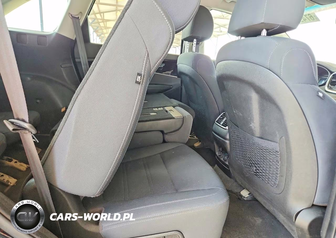 2019 Kia Sorento Lx VIN:5XYPGDA39KG432674 - 10