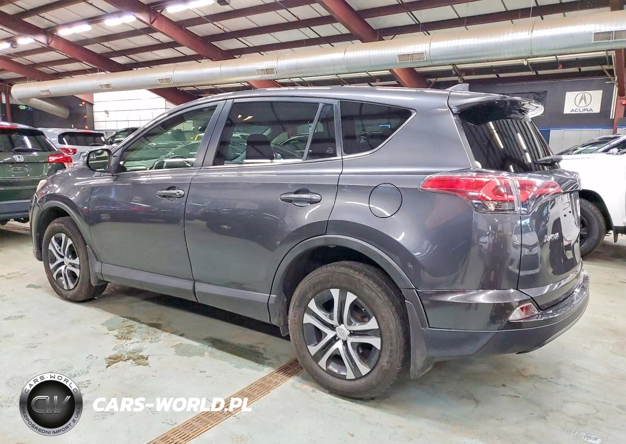 2018 Toyota Rav4 Le VIN:JTMBFREV4JJ737584 - 2