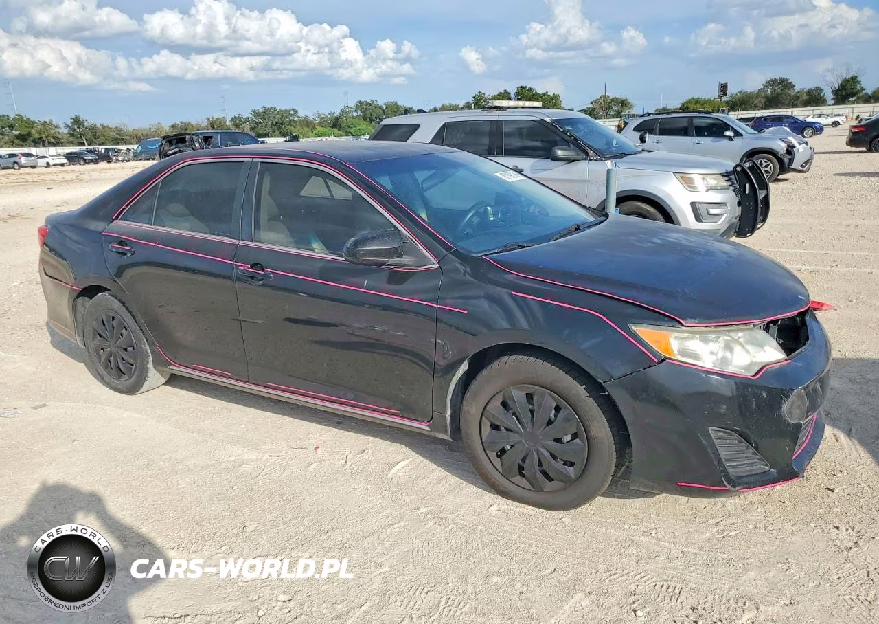 2014 Toyota Camry L VIN:4T4BF1FK5ER398264 - 4