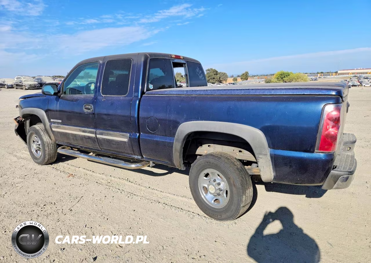 2005 Chevrolet Silverado C2500 Heavy Duty VIN:1GCHC29U35E286724 - 2