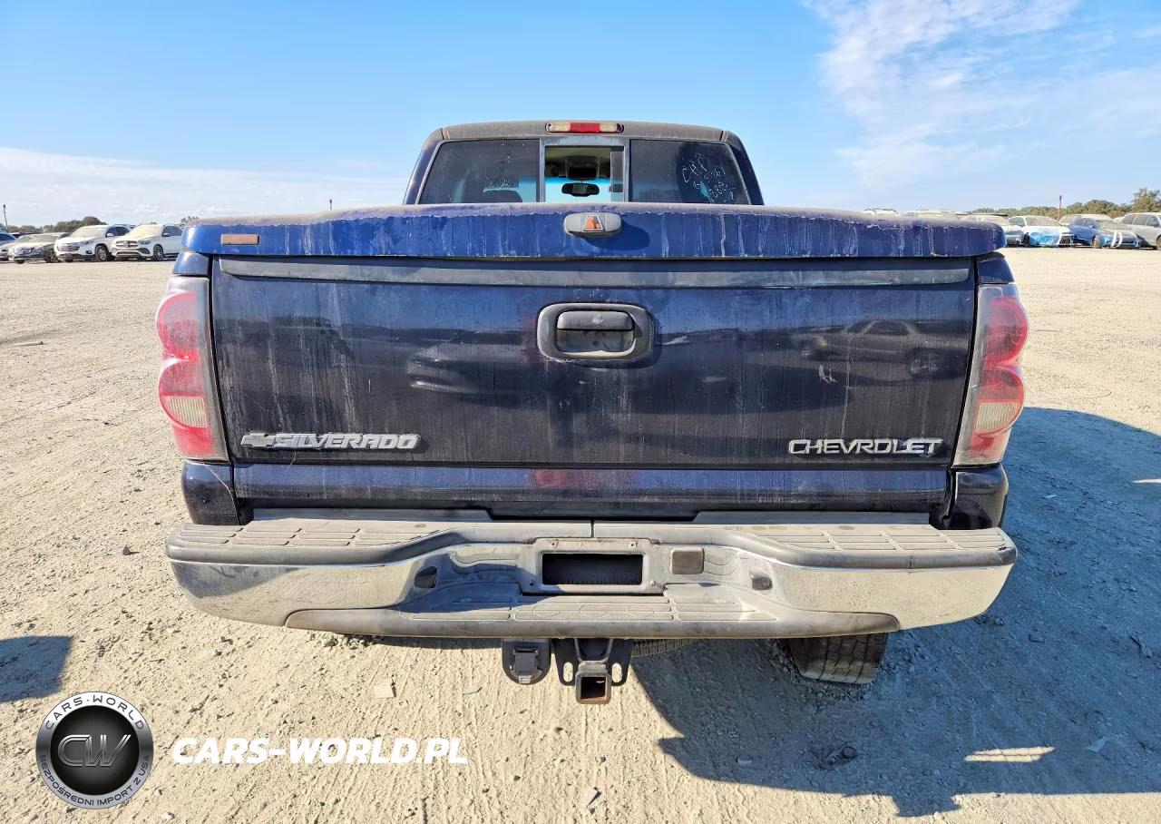 2005 Chevrolet Silverado C2500 Heavy Duty VIN:1GCHC29U35E286724 - 6