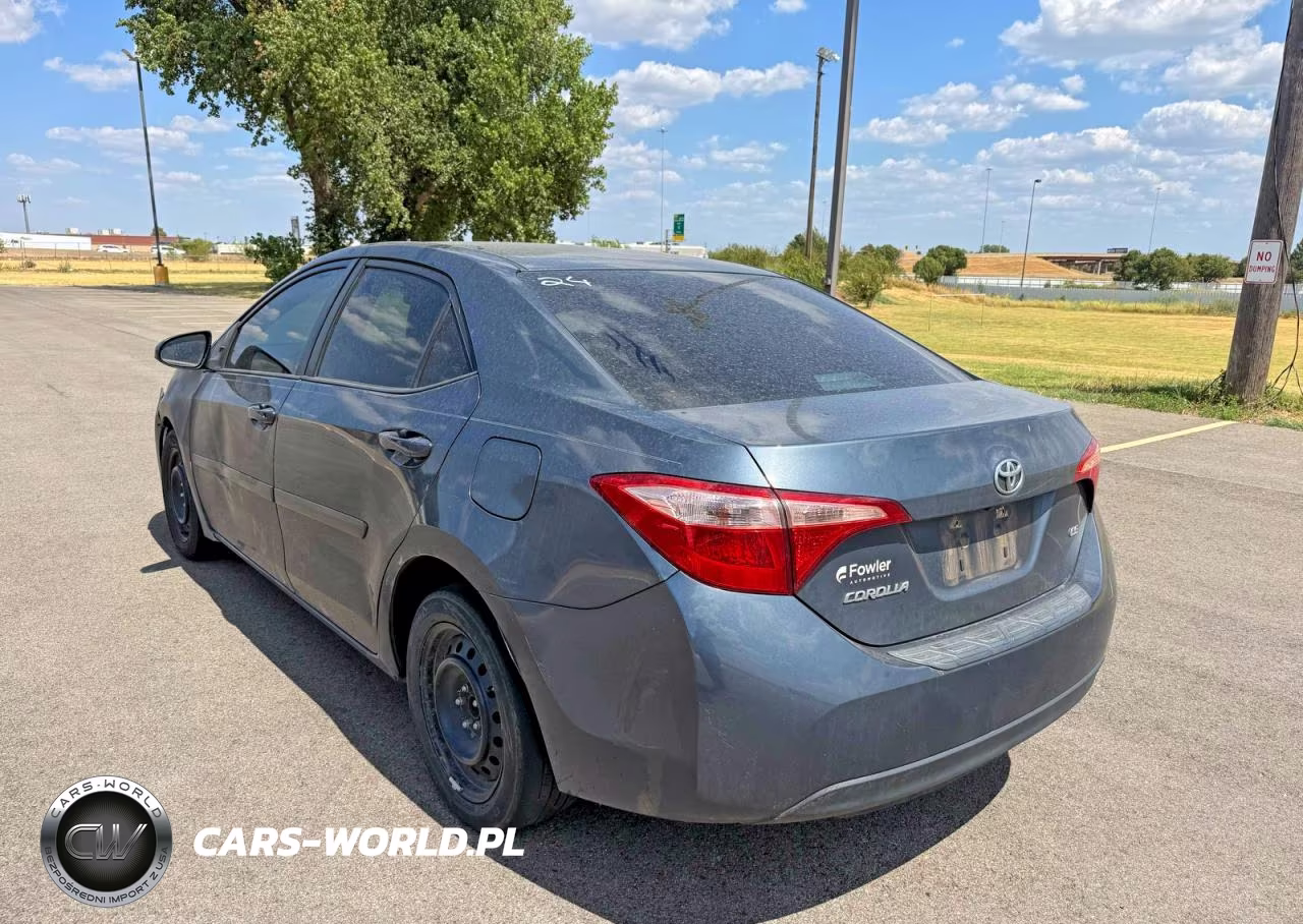 2017 Toyota Corolla Le VIN:5YFBURHE7HP604728 - 3