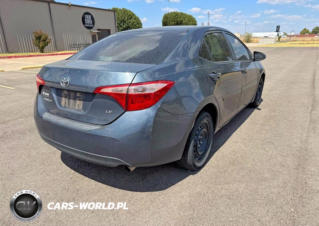 2017 Toyota Corolla Le VIN:5YFBURHE7HP604728 - 4