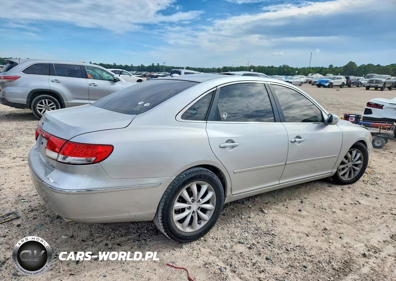 2008 Hyundai Azera Limited VIN:KMHFC46F18A304122 - 3