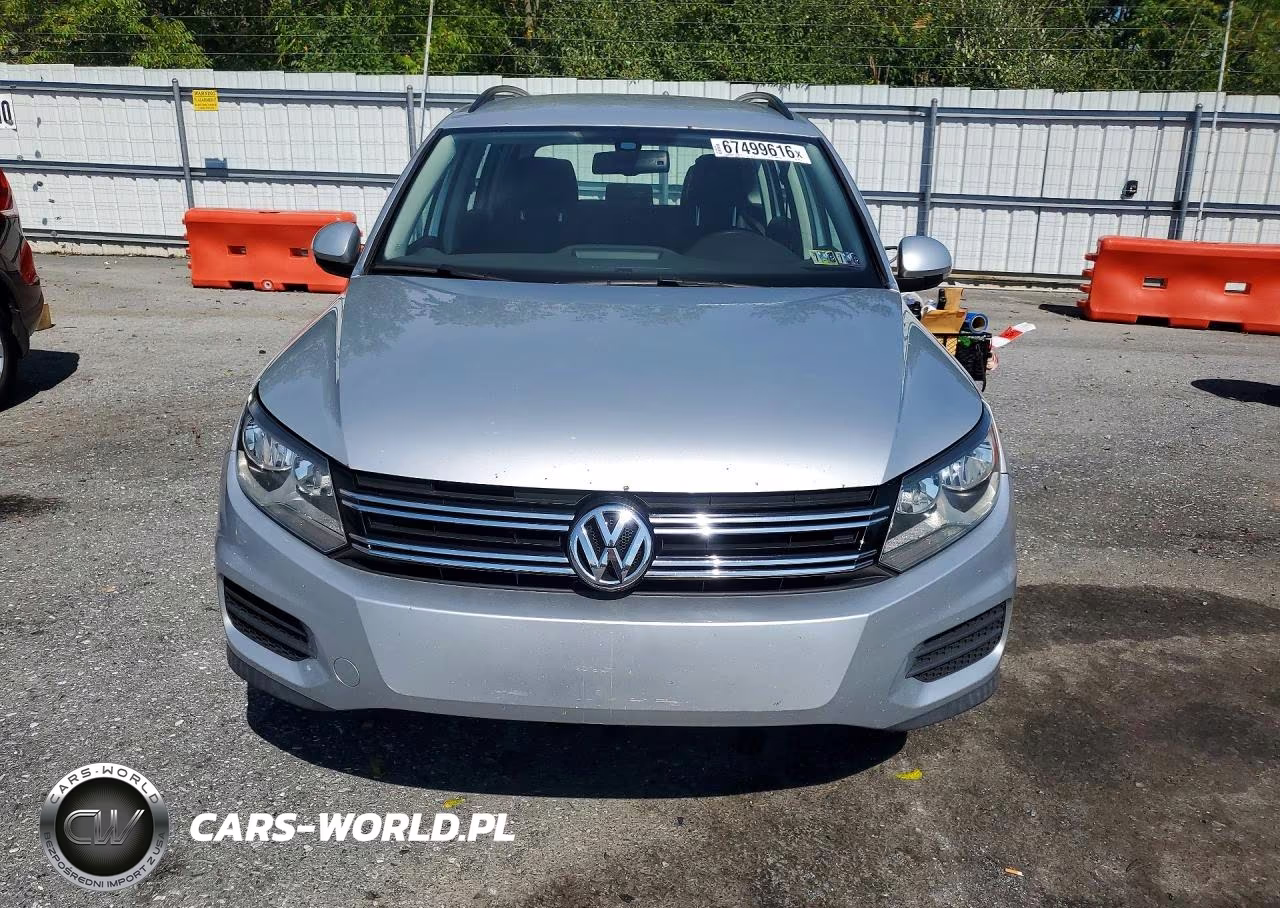 2016 Volkswagen Tiguan S VIN:WVGBV7AX4GW555132 - 5