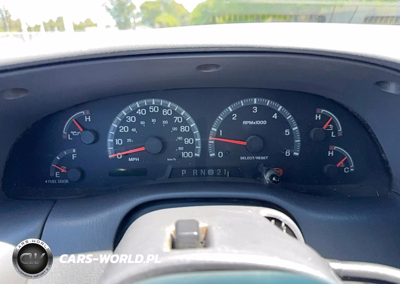 2002 Ford F150 VIN:1FTRX18L62NA85150 - 8