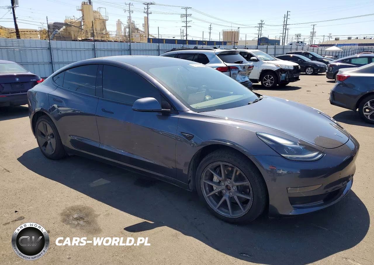 2022 Tesla Model 3 VIN:5YJ3E1EB8NF180268 - 4