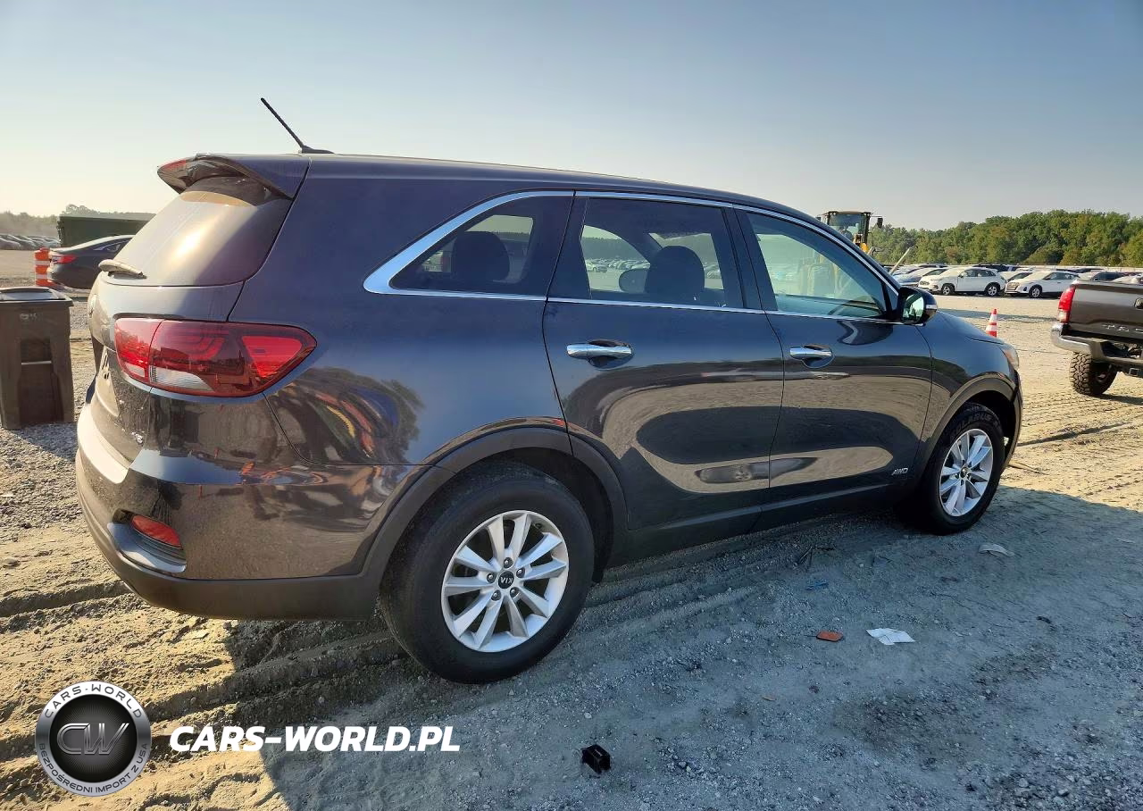 2019 Kia Sorento Lx V6 VIN:5XYPGDA51KG447770 - 3