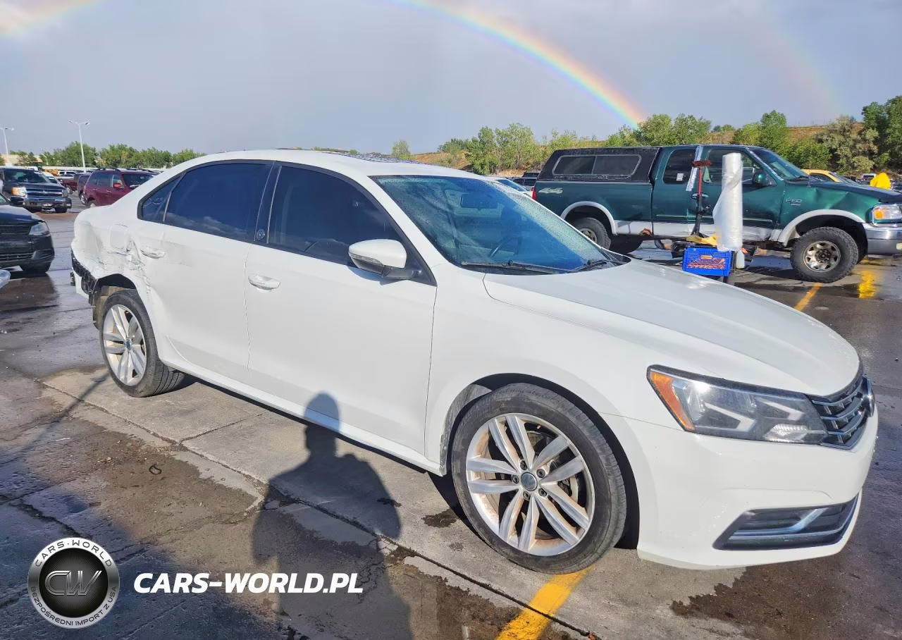 2019 Volkswagen Passat Wolfsburg VIN:1VWLA7A32KC012662 - 4