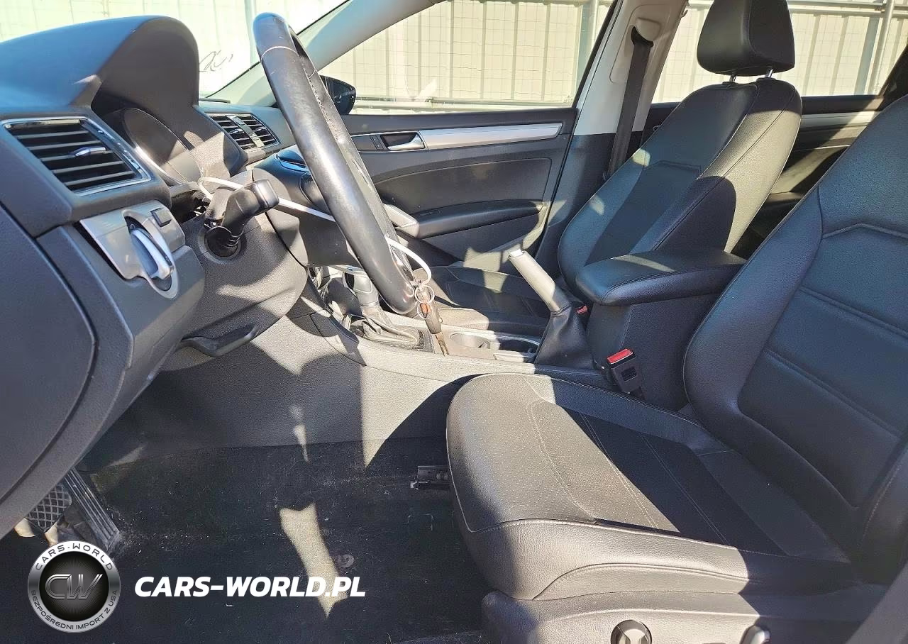 2019 Volkswagen Passat Wolfsburg VIN:1VWLA7A32KC012662 - 7