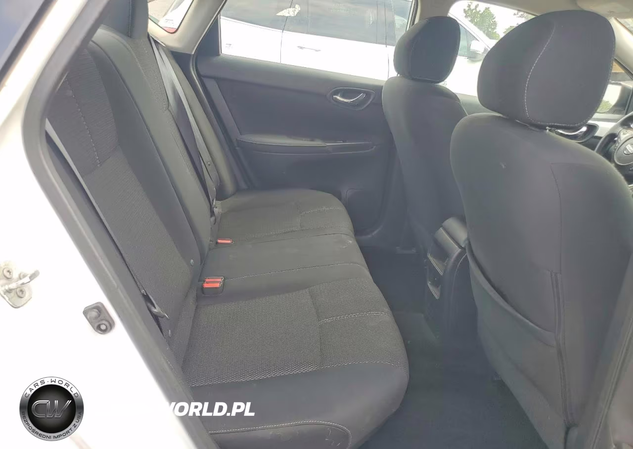 2018 Nissan Sentra S VIN:3N1AB7AP9JY329521 - 10