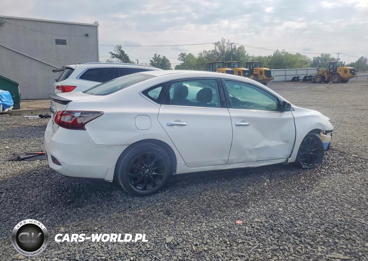 2018 Nissan Sentra S VIN:3N1AB7AP9JY329521 - 3
