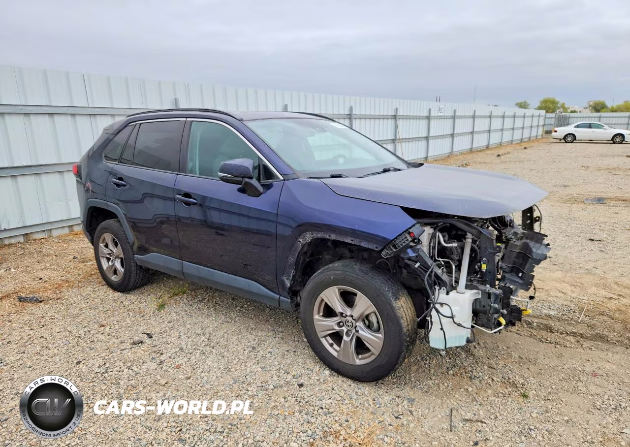2023 Toyota Rav4 Xle VIN:2T3P1RFV3PW334113 - 4
