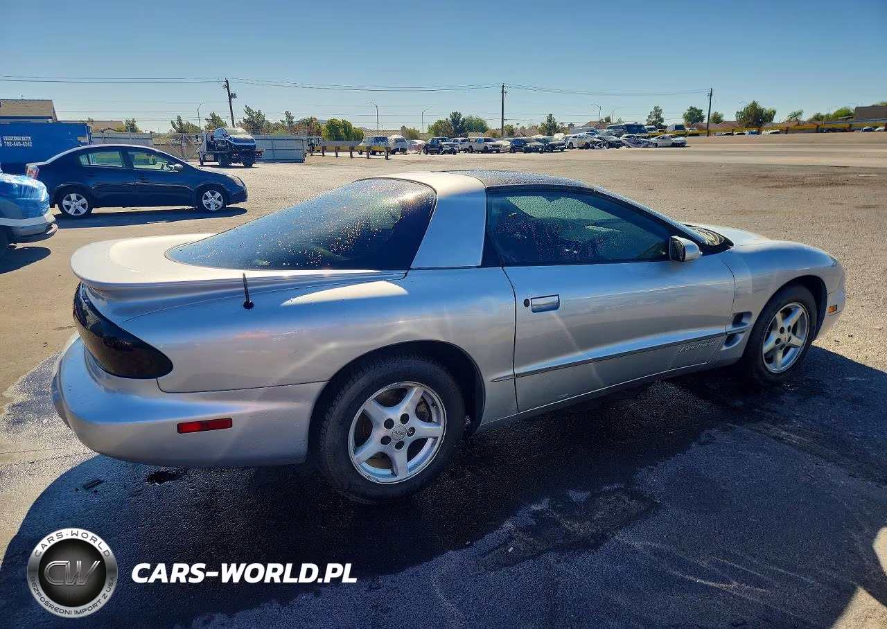2000 Pontiac Firebird VIN:2G2FS22KXY2125066 - 3