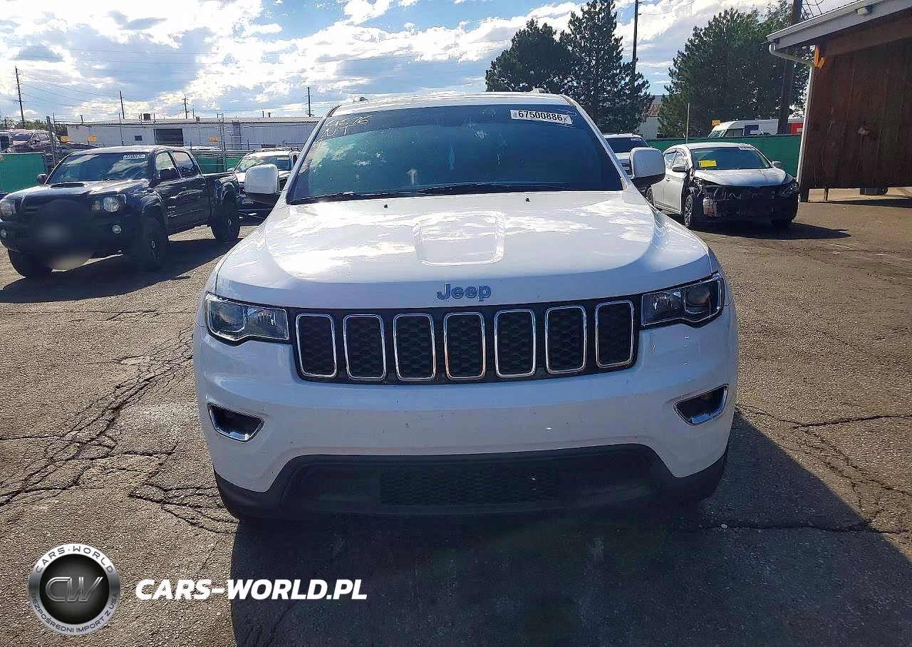 2018 Jeep Grand Cherokee Laredo VIN:1C4RJFAG3JC235317 - 5