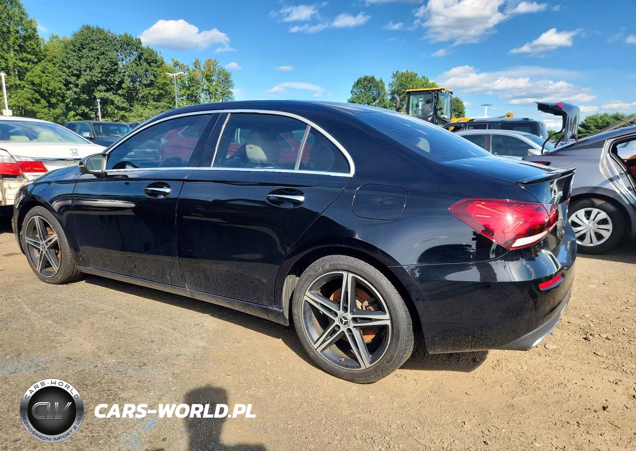 2021 Mercedes-Benz A 220 4Matic VIN:W1K3G4FB2MJ268367 - 2