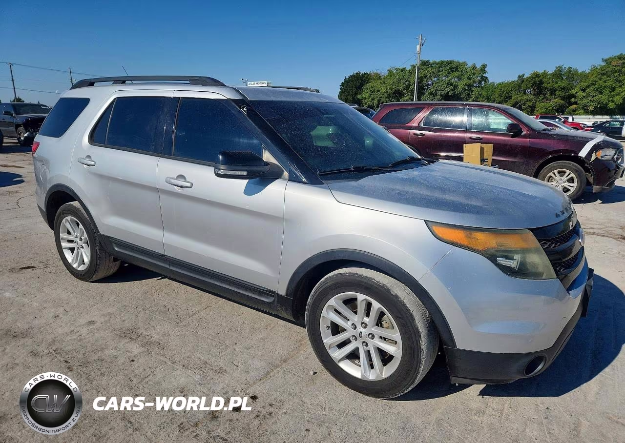 2015 Ford Explorer Sport VIN:1FM5K8GT7FGC37496 - 4