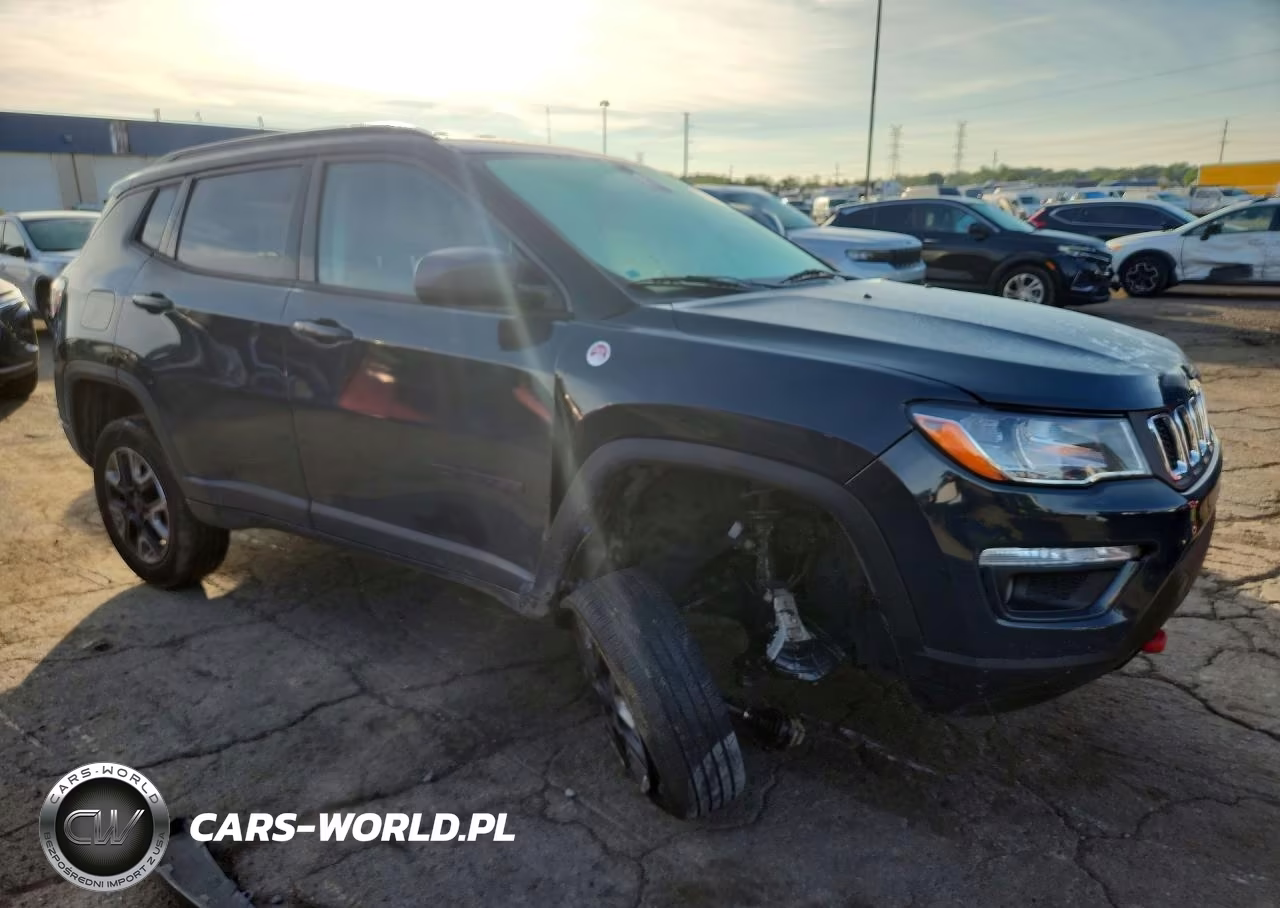 2018 Jeep Compass Trailhawk VIN:3C4NJDDB7JT130139 - 4