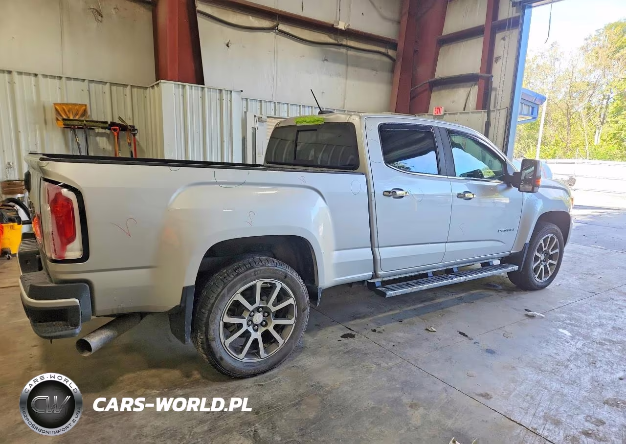 2018 GMC Canyon Denali VIN:1GTP6EE11J1149539 - 3