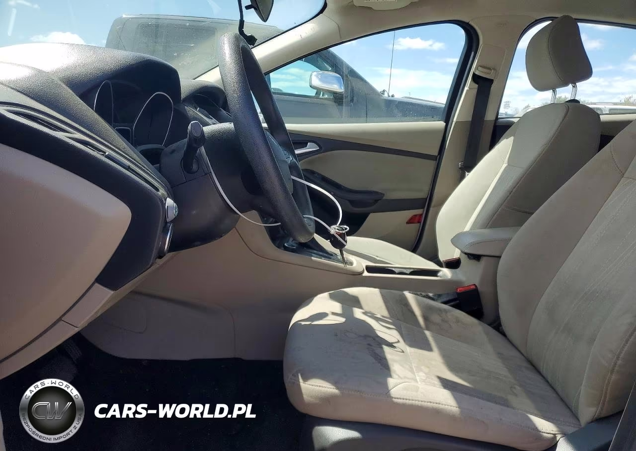 2015 Ford Focus Se VIN:1FADP3K22FL318745 - 7