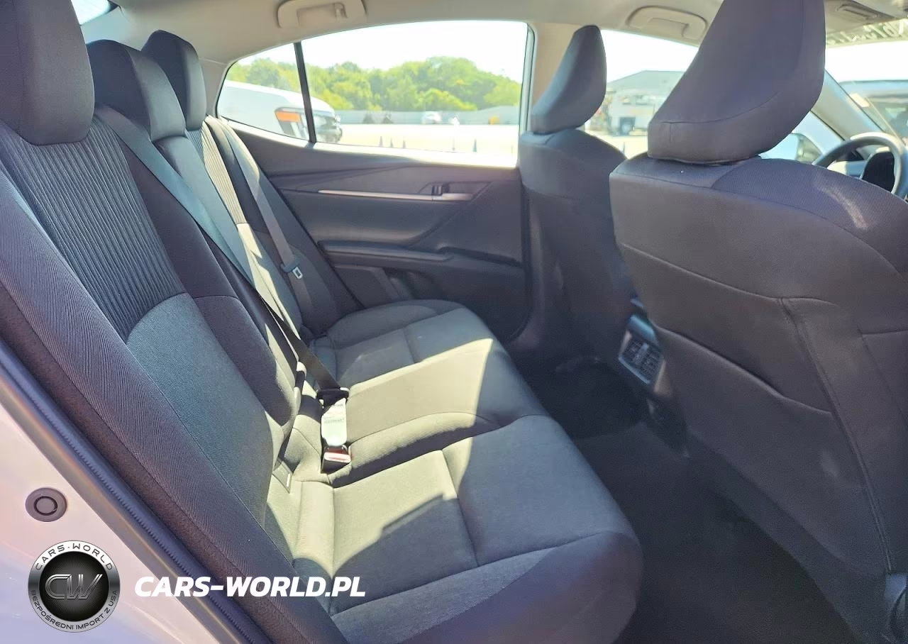 2026 Toyota Camry Le VIN:4T1DAACK8TU271155 - 10