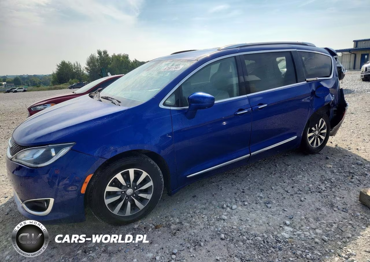 2020 Chrysler Pacifica Touring L Plus