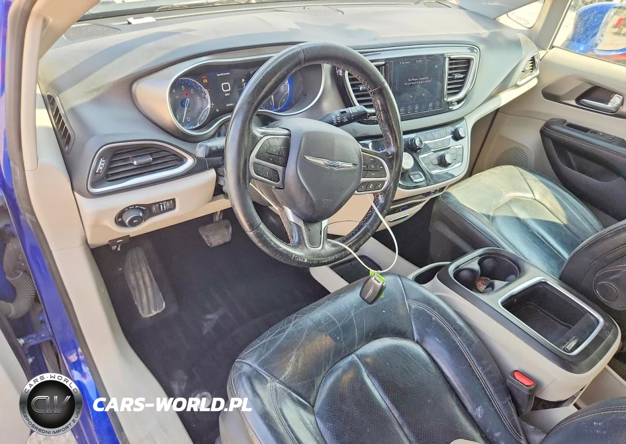 2020 Chrysler Pacifica Touring L Plus VIN:2C4RC1EGXLR123082 - 8