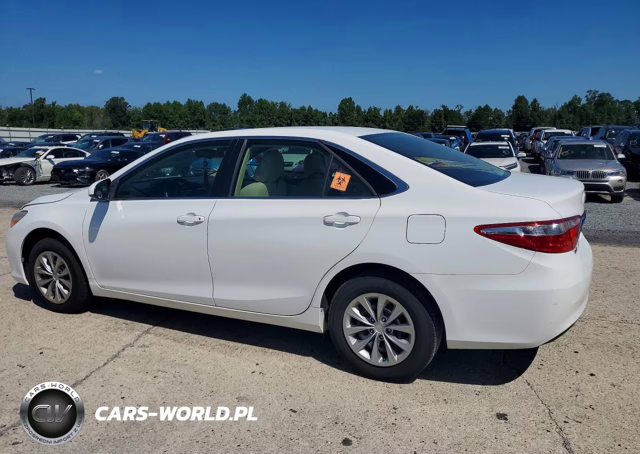 2017 Toyota Camry Le VIN:4T1BF1FK0HU445666 - 2