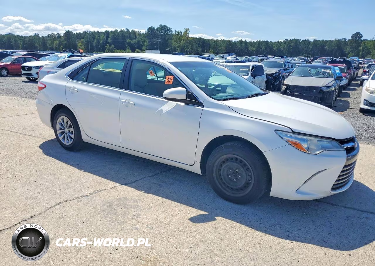 2017 Toyota Camry Le VIN:4T1BF1FK0HU445666 - 4