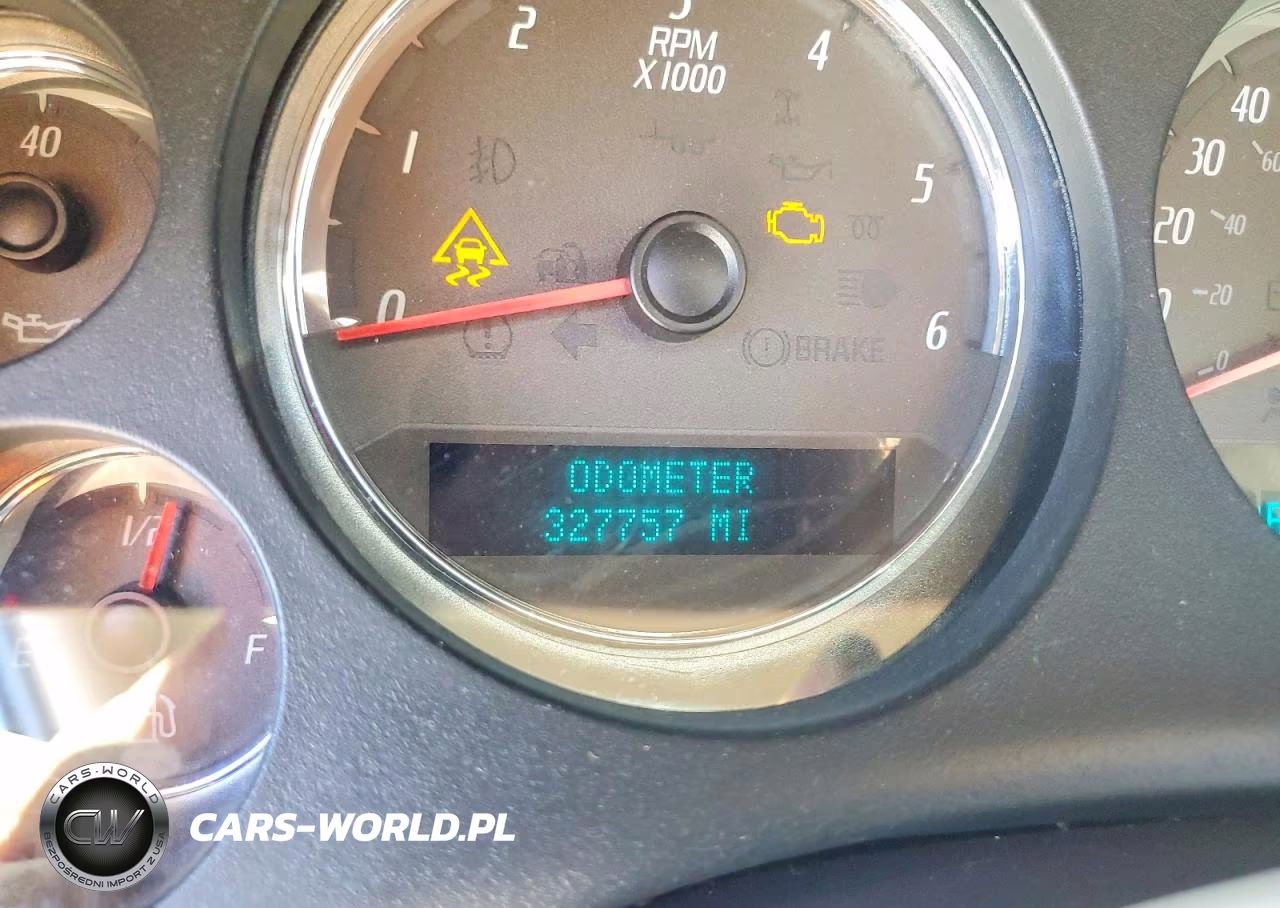 2007 GMC Yukon Denali VIN:1GKFK638X7J353461 - 9