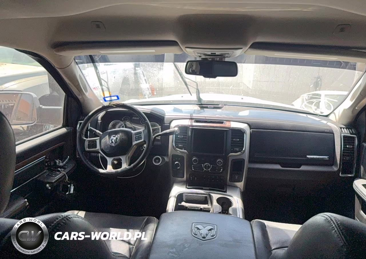 2018 Ram 3500 Laramie VIN:3C63R3JL1JG140737 - 9