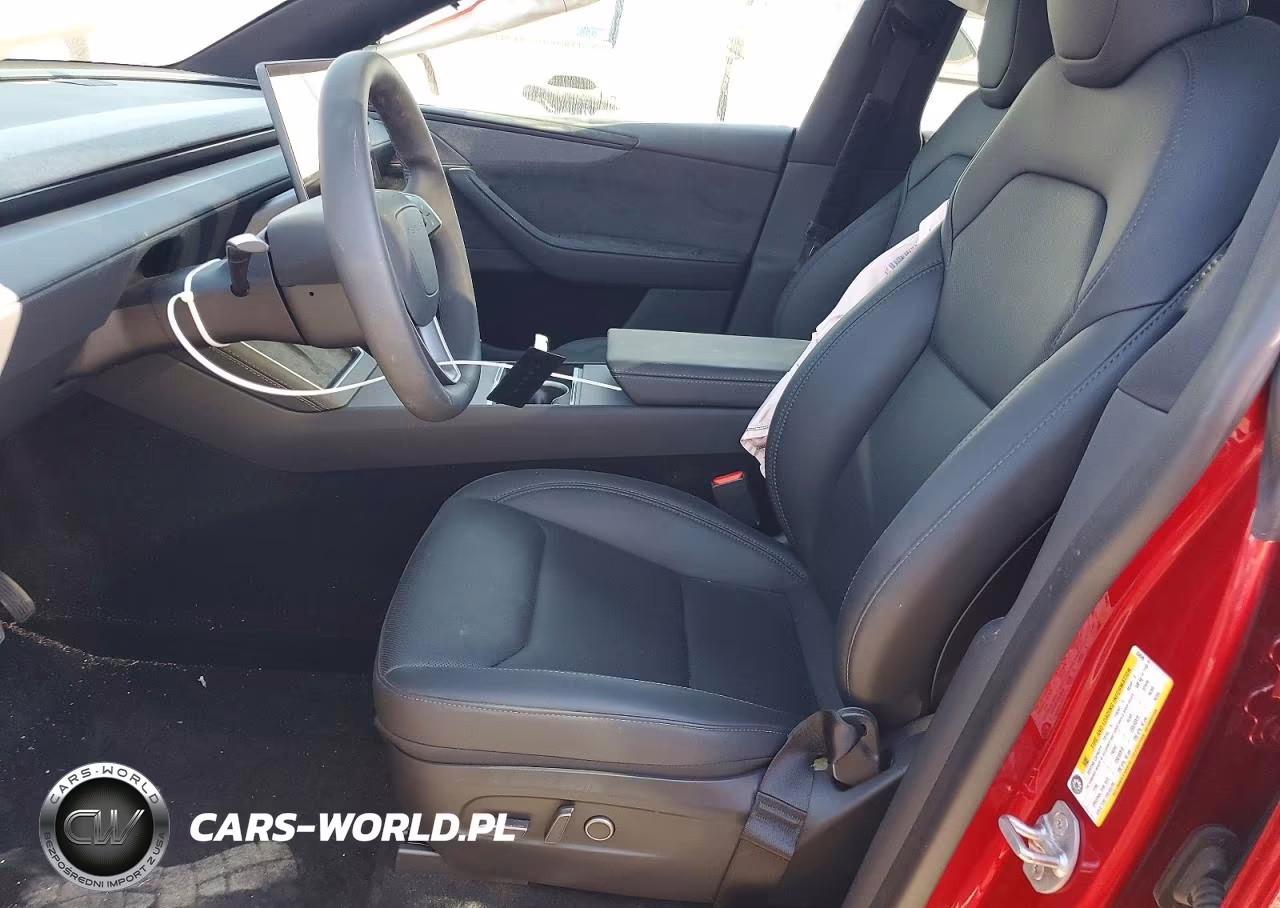 2026 Tesla Model Y VIN:7SAYGDEE1TA634949 - 7