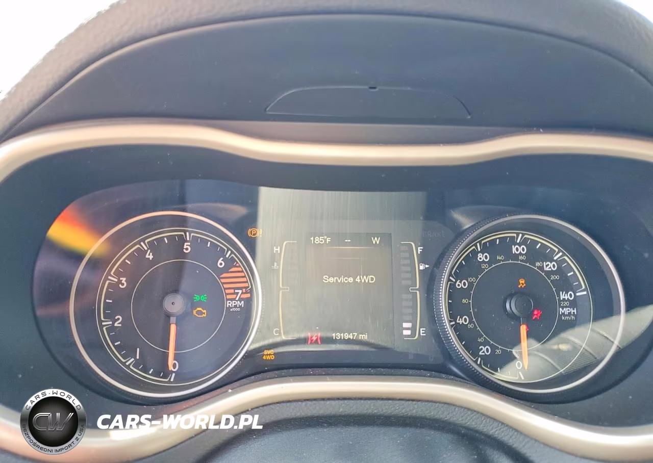 2016 Jeep Cherokee Sport VIN:1C4PJMAB4GW349799 - 9