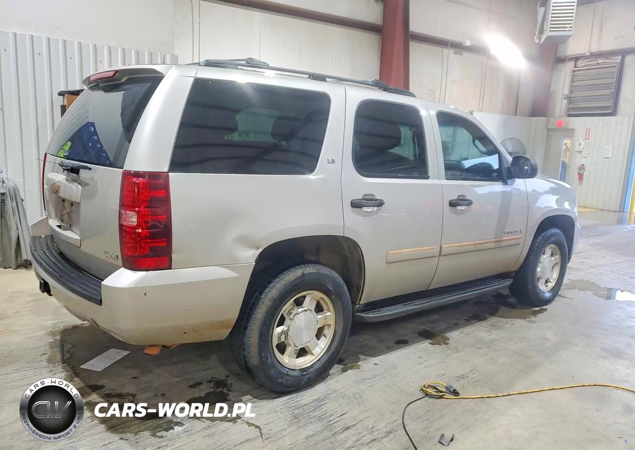 2007 Chevrolet Tahoe C1500 VIN:1GNFC13087R327388 - 3