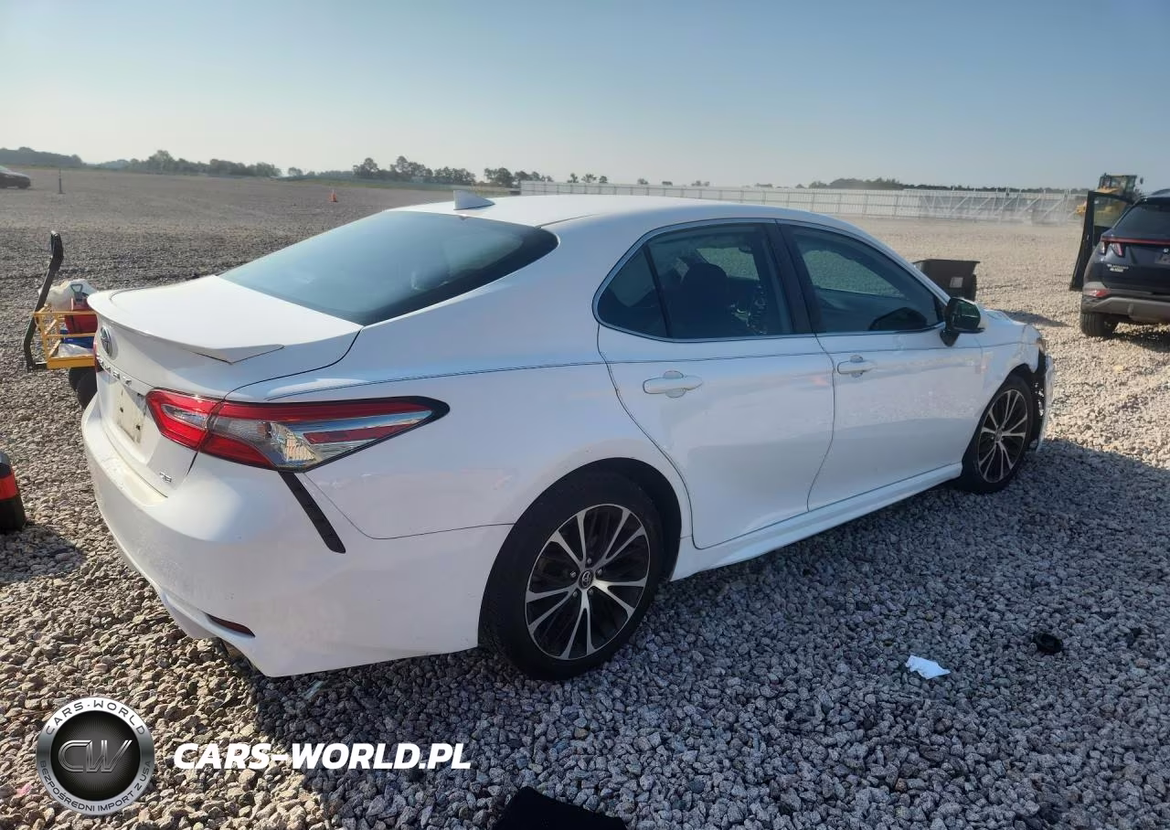 2019 Toyota Camry Se VIN:4T1B11HKXKU721533 - 3