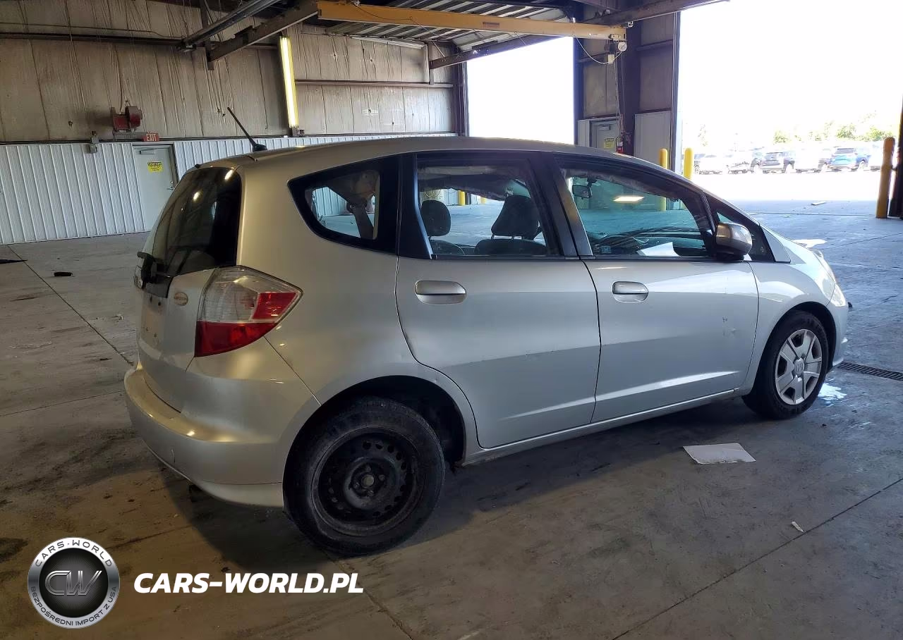 2012 Honda Fit VIN:JHMGE8H34CC037146 - 3
