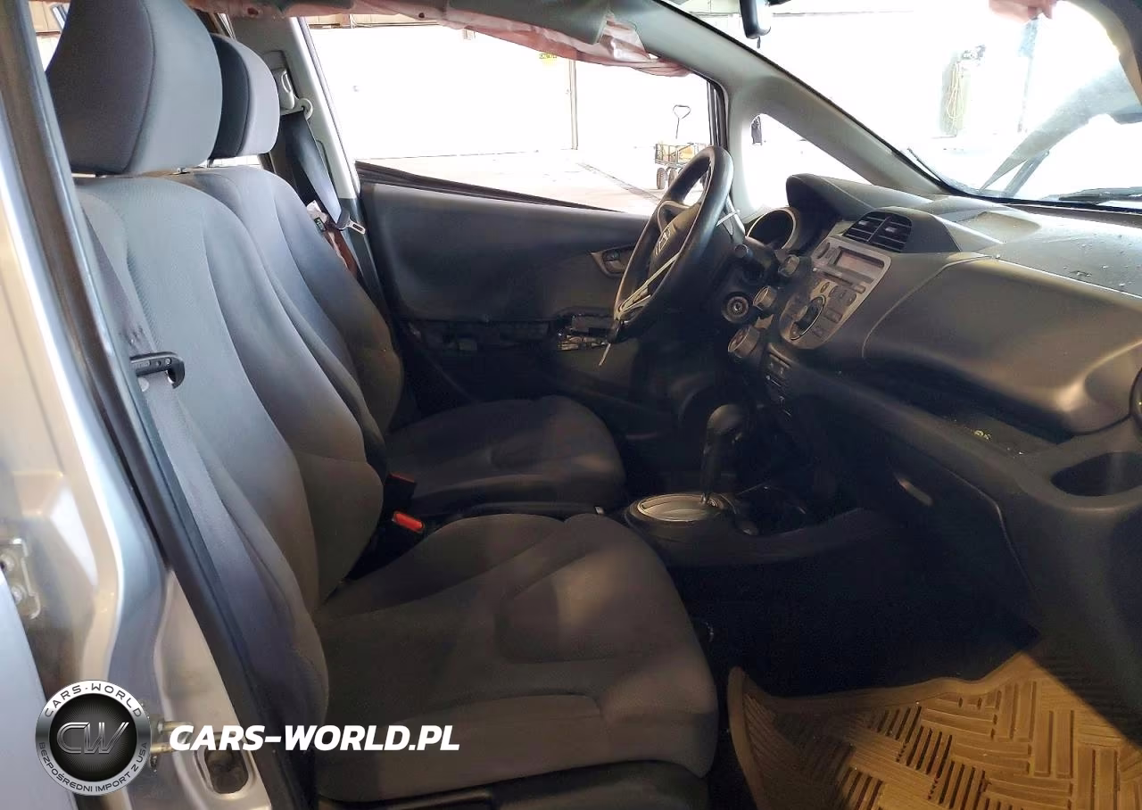 2012 Honda Fit VIN:JHMGE8H34CC037146 - 7