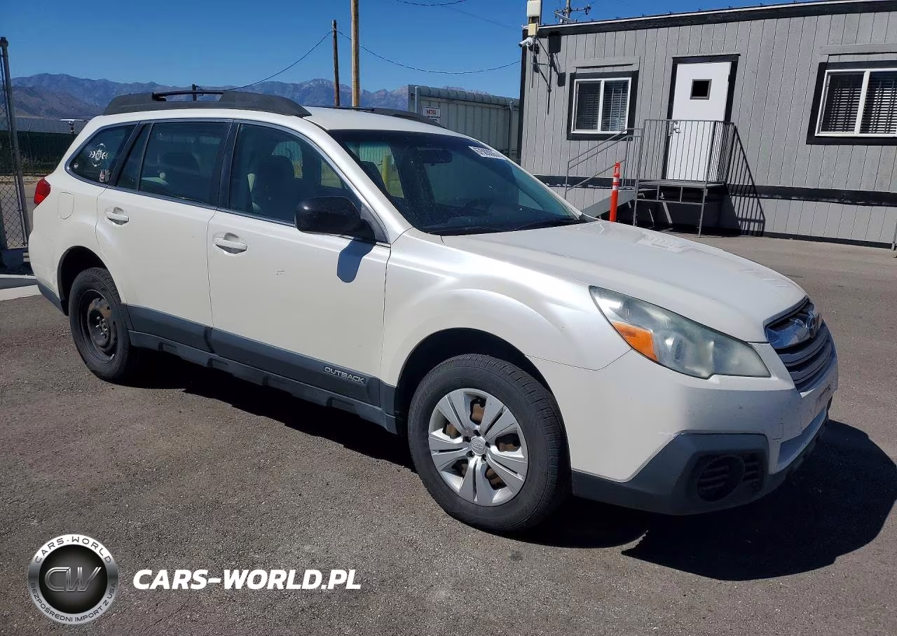 2013 Subaru Outback 2.5I VIN:4S4BRCAC5D3242680 - 4