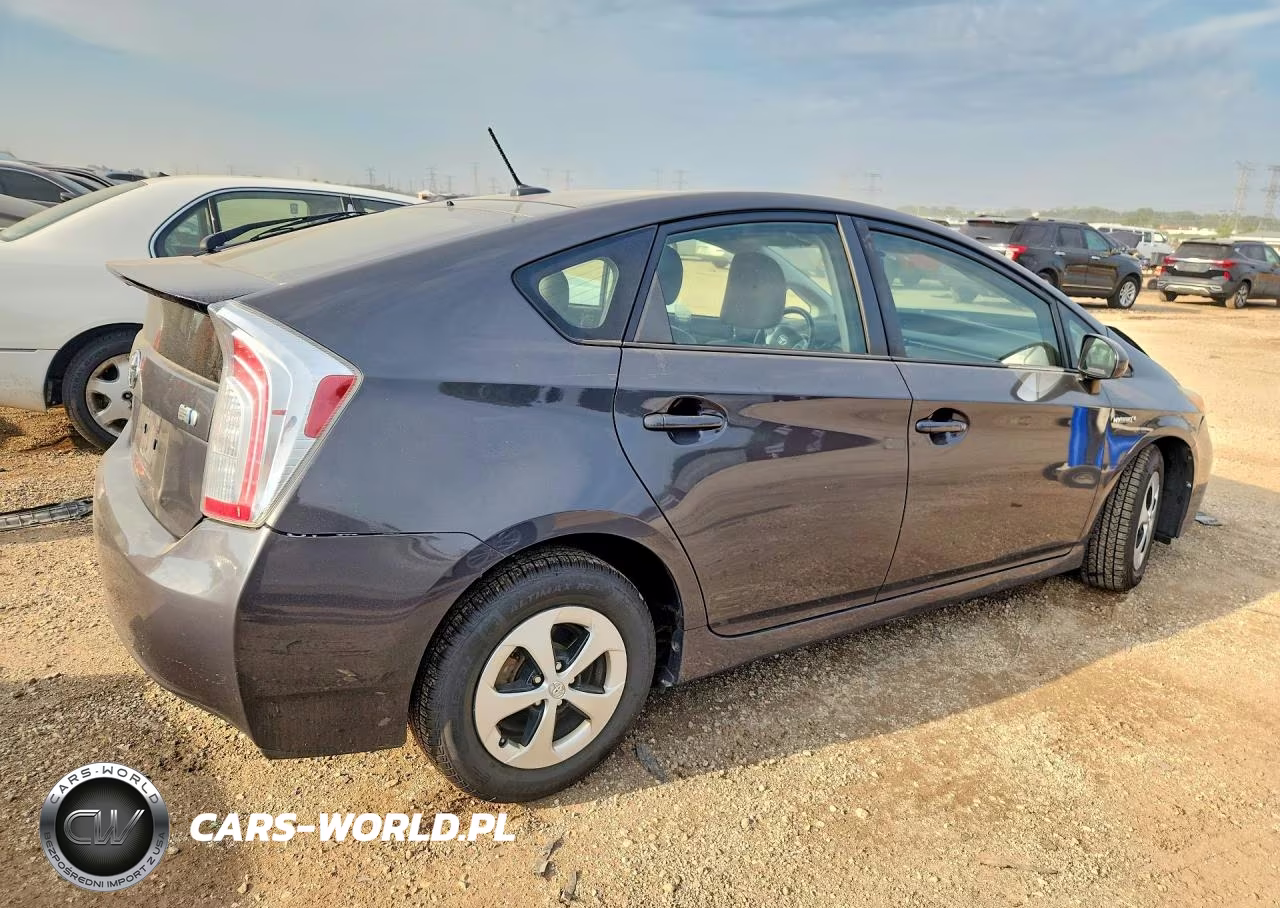 2014 Toyota Prius Four VIN:JTDKN3DU5E0368996 - 3