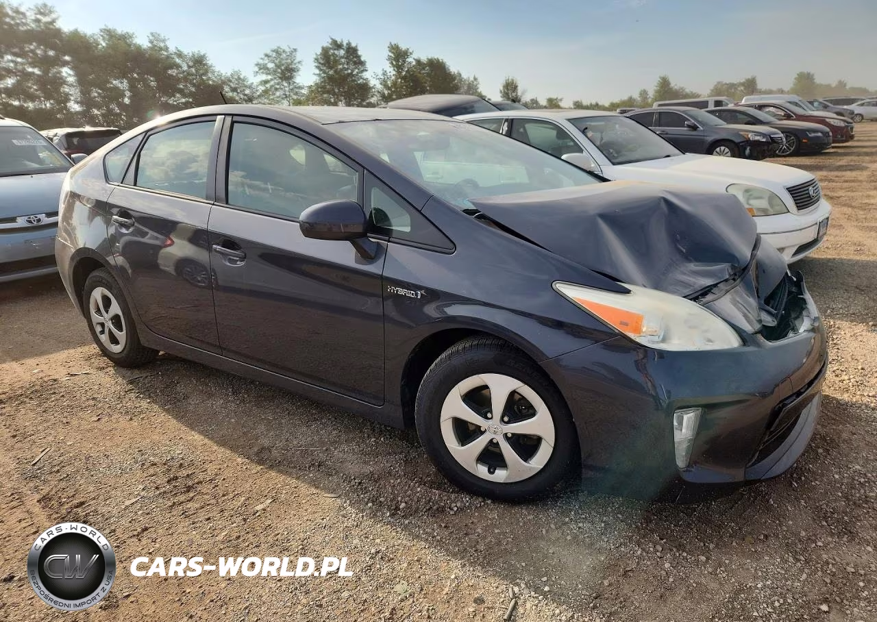 2014 Toyota Prius Four VIN:JTDKN3DU5E0368996 - 4