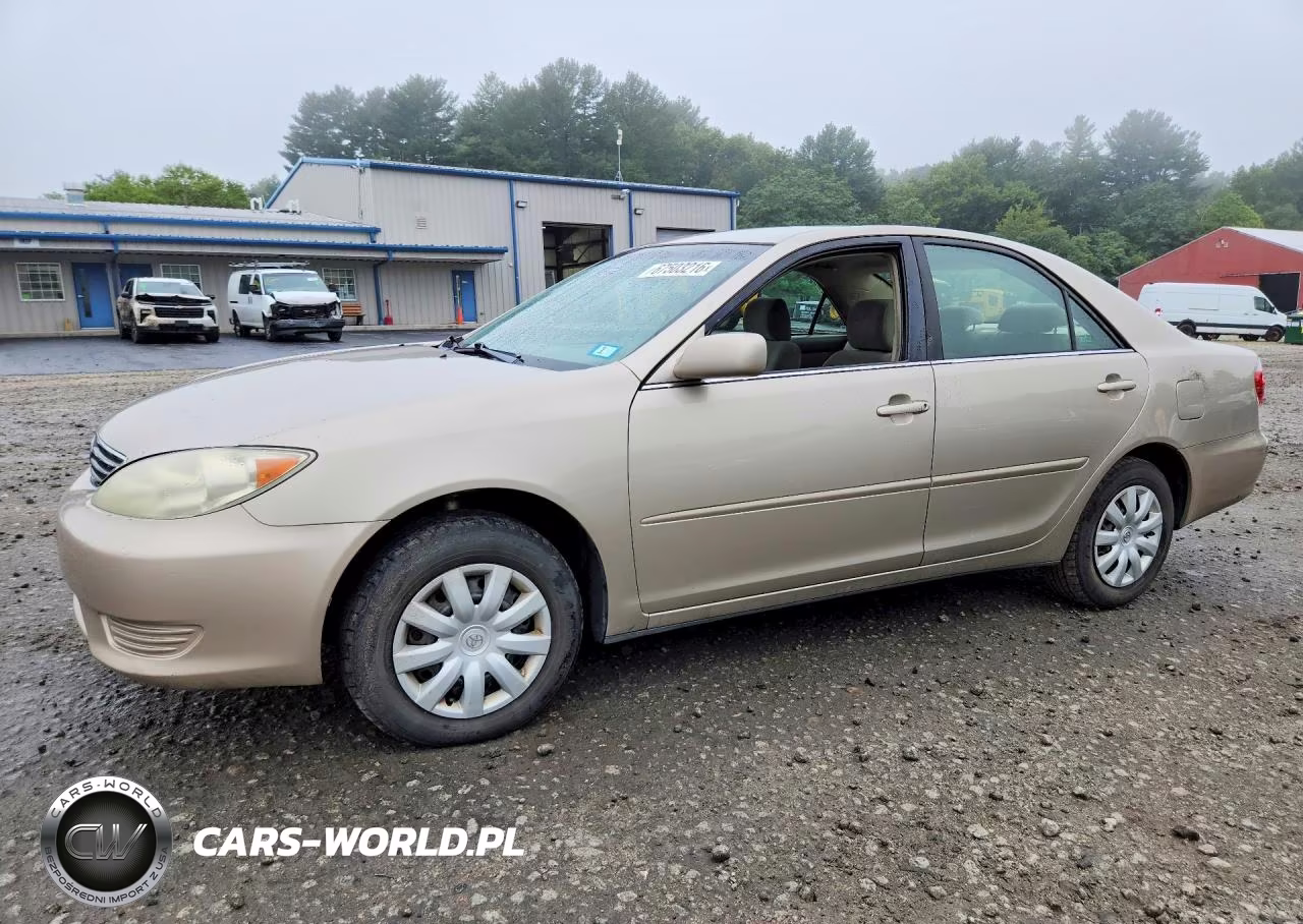 2005 Toyota Camry Le