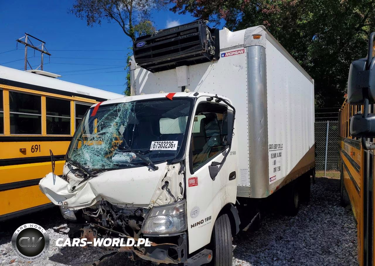 2015 Hino 195 Refrigerated Box Truck