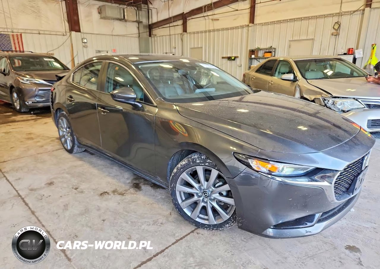 2022 Mazda 3 Preferred VIN:3MZBPACL6NM317993 - 4
