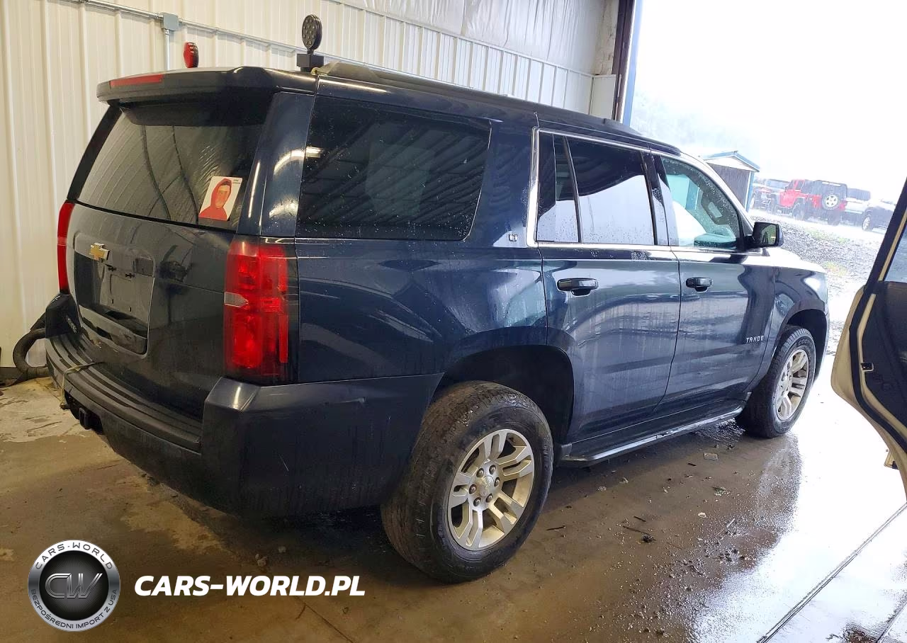 2019 Chevrolet Tahoe K1500 Lt VIN:1GNSKBKC2KR364612 - 3