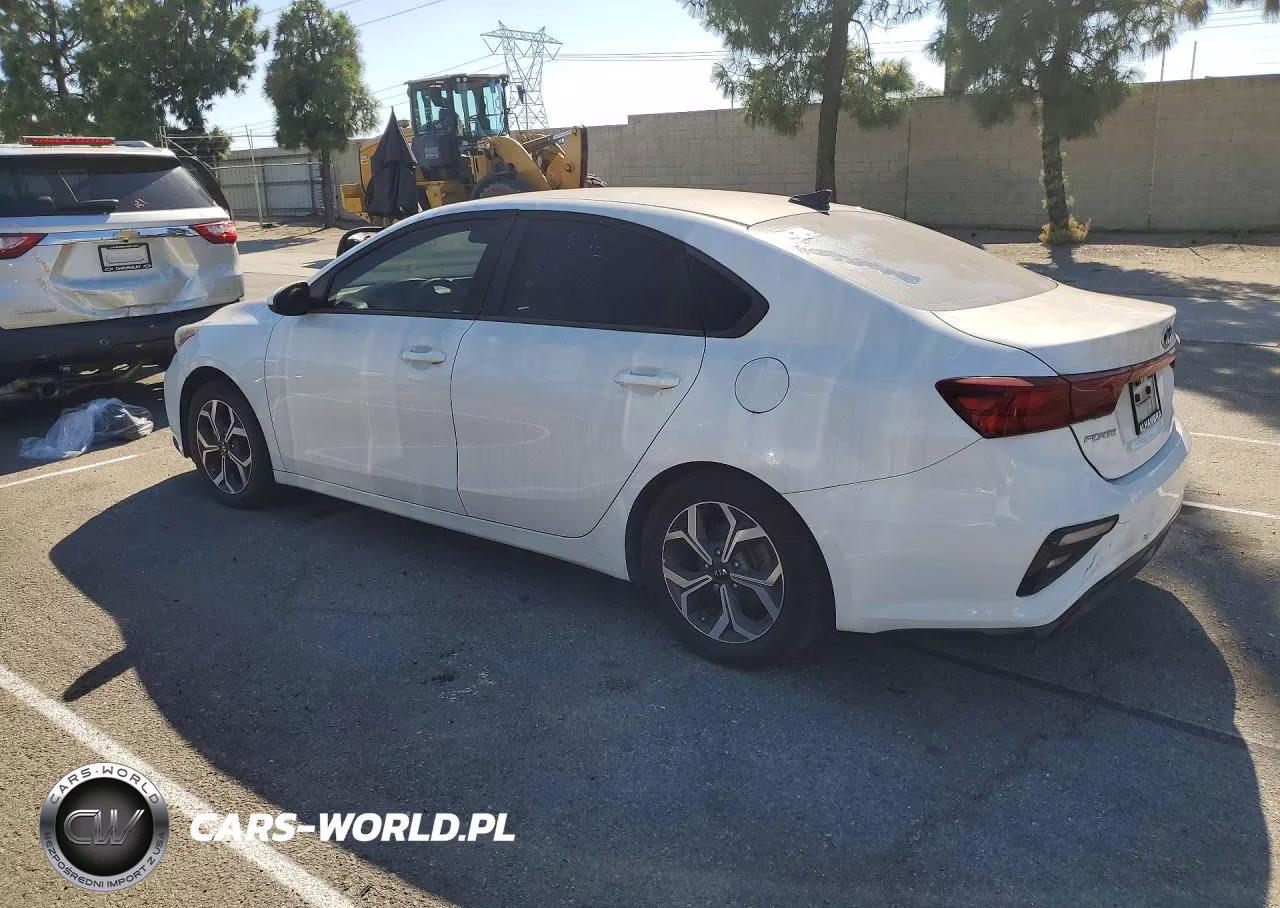 2019 Kia Forte Lxs VIN:3KPF24AD8KE137789 - 2
