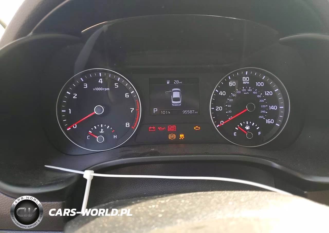 2019 Kia Forte Lxs VIN:3KPF24AD8KE137789 - 9