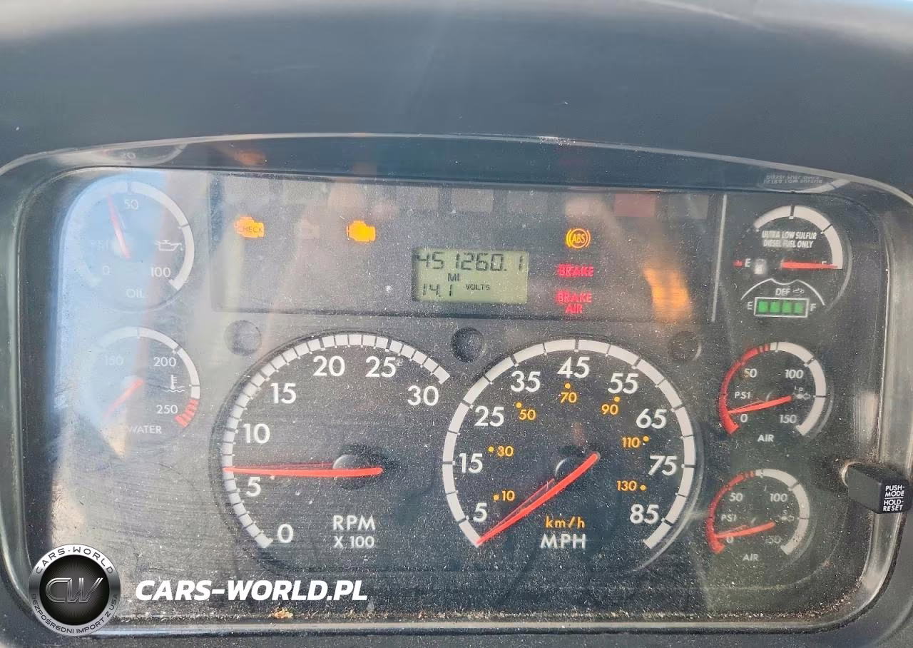 2015 Freightliner Business Class M2 Box Truck VIN:3ALACWDT2FDGW0566 - 9
